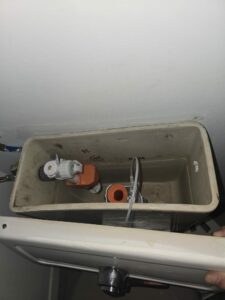 Remplacement mécanisme chasse d'eau complet NF